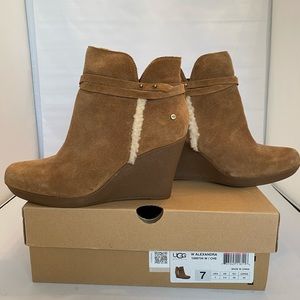 UGG Alexandra suede wedge bootie size 7 with box